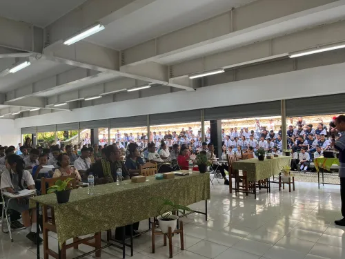 “Dari Sekolah Menuju Dunia: Perpisahan dan Pengumuman Kelulusan Kelas XII”